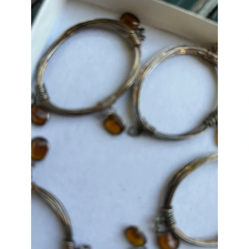 Vintage Wire Wrapped Napkin Rings Set of 8 Amber Glass Gems Silver Tone A3589